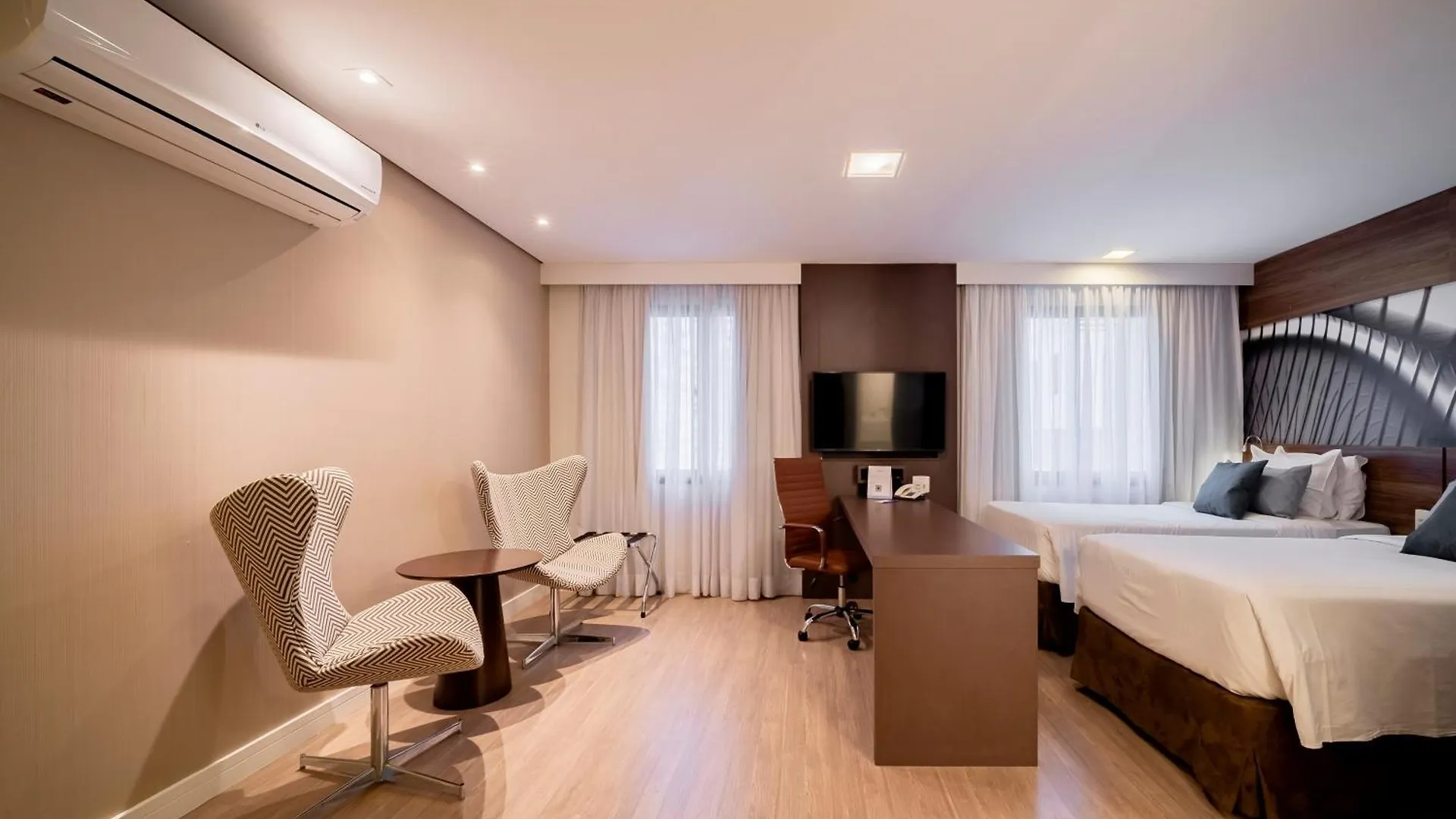 Mercure Sao Paulo Moema Times Square Apartment